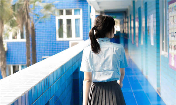 彝良如何找到一个可以帮助我生孩子的女人？